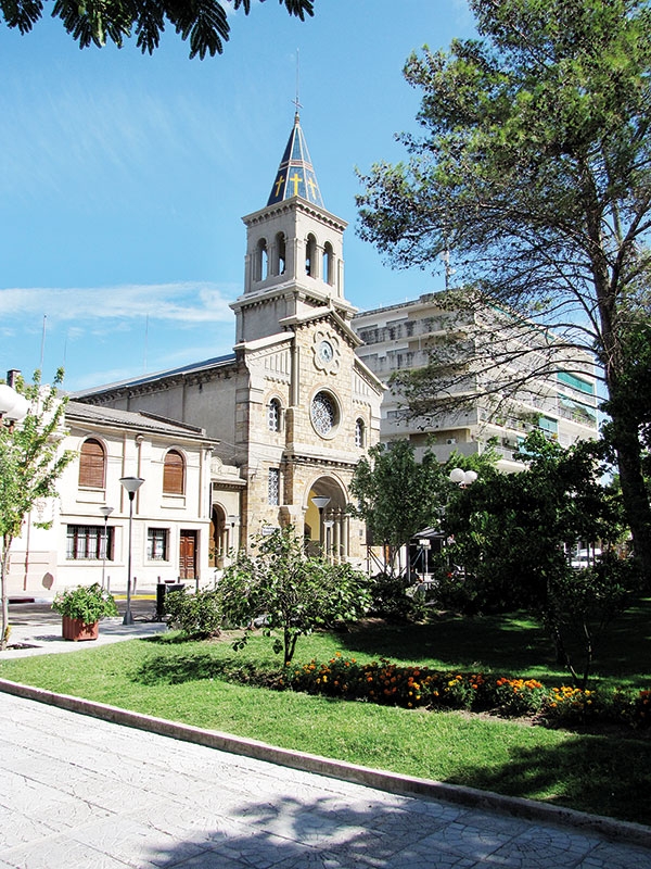 كولونيا دي سويتزا Colonia de Suiza 
