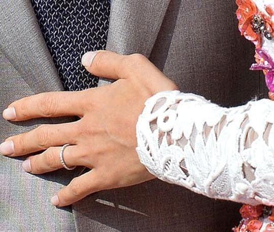 إذا كان خاتم الخطوبة بـ 750 ألف دولار، ما هي قيمة محبس زفاف أمل علم الدين؟