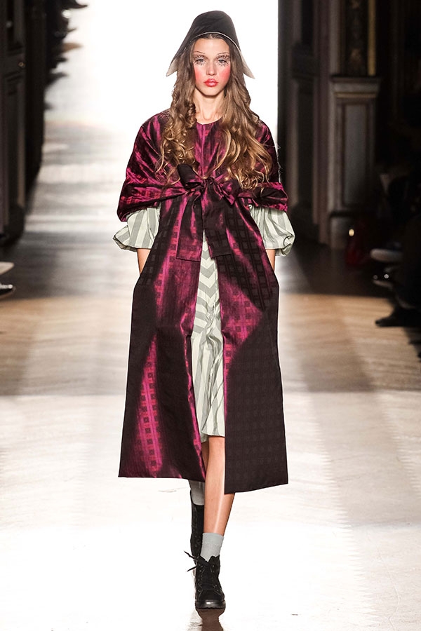 عرض Vivienne Westwood من باريس