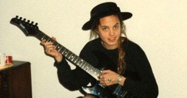 صورة نادرة لأنجيلينا جولي عندما كان عمرها 12 سنة