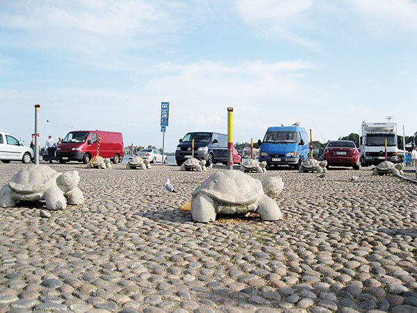 رصيف مرفأ هلسنكي