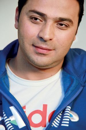 اسماعيل مداح: «لا يمكن أن نصنع فناً ونحن لا نملك ثمن رغيف خبز»