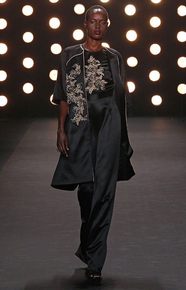 عرض Naeem Khan من نيويورك