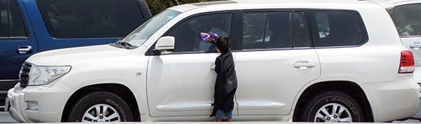 في السعودية: أطفال الشوارع بائعون أو متسوّلون في بعض المدن الكبرى ووزارة الشؤون الاجتماعية تحذر وتصحّح أوضاعهم