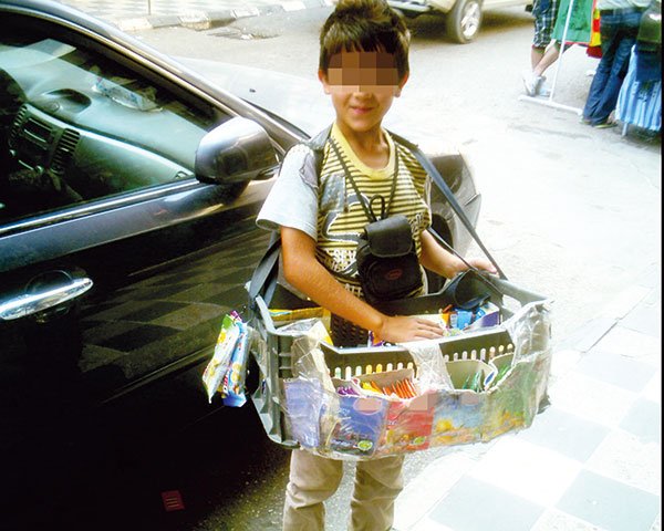 في سورية: فقدان الأهل أو عجزهم يدفعان بآلاف الأطفال إلى الشوارع