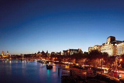 مقصد مشاهير العالم على التايمز...