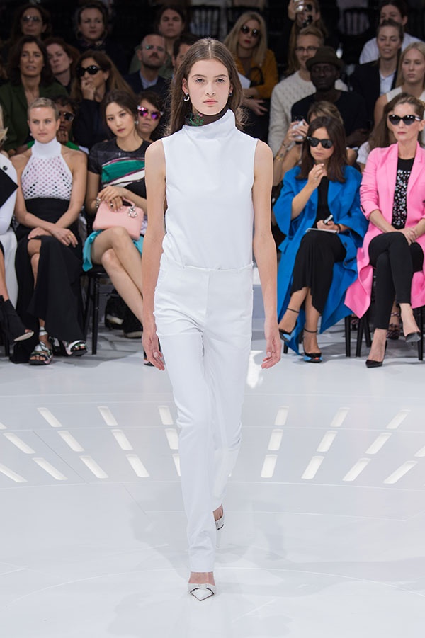 عرض Christian Dior لربيع وصيف 2015