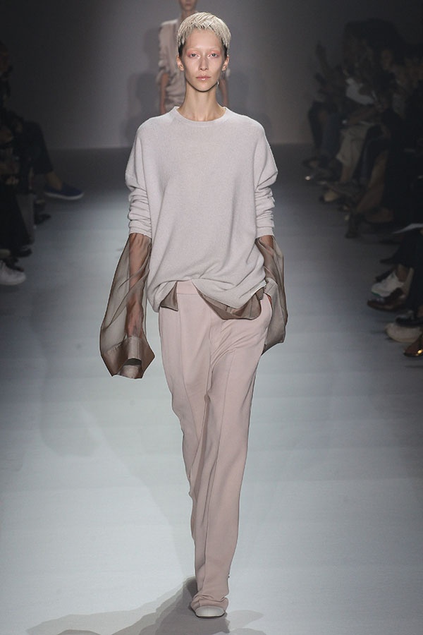 عرض Heider Ackermann لربيع وصيف 2015