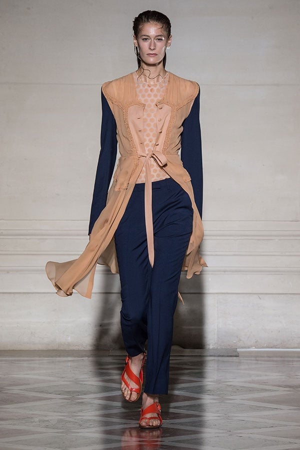 عرض Maison Martin Margiela لربيع وصيف 2015