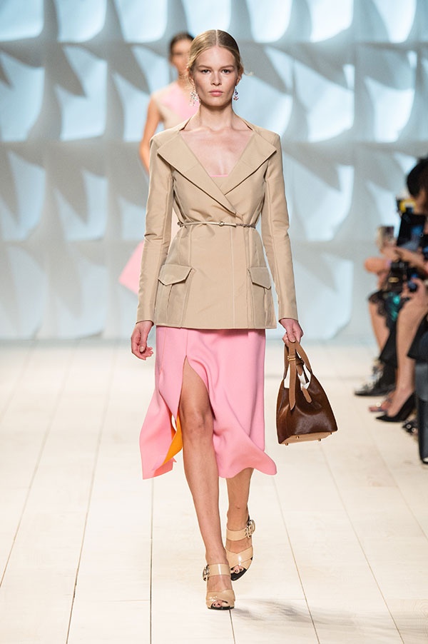 عرض Nina Ricci من باريس