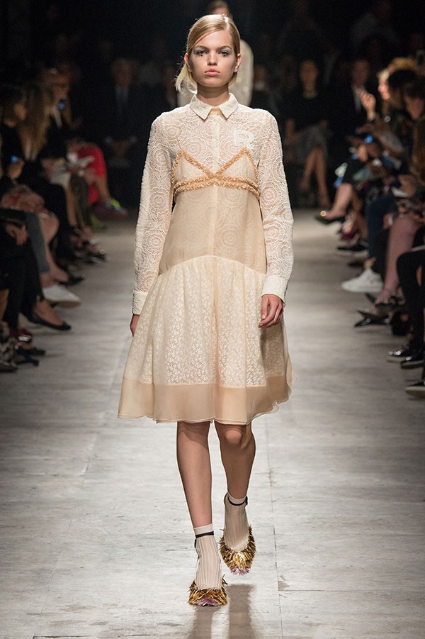 دانتيل وتول بأبعاد جديدة