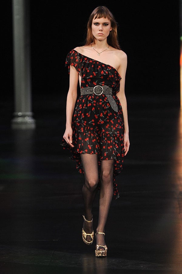 عرض Saint Laurent في باريس