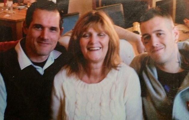 زوجان يتلقيان رسالة من الجدة المدفونة منذ 3 سنوات!