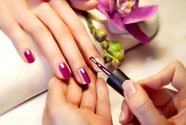 كيف تحمين أظافرك في مرحلة العلاج؟