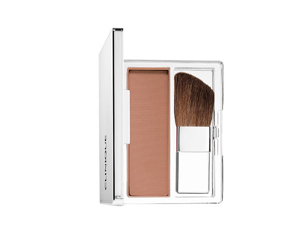 تألّق مضيء Clinique Blushing Blush Powder Blush in Aglow.
