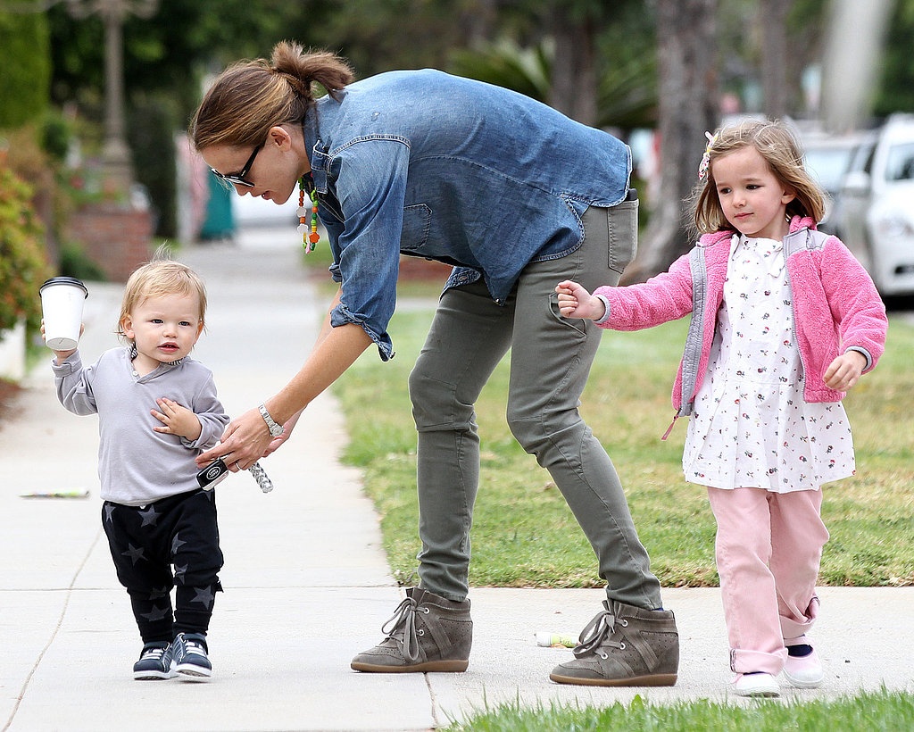 كيف استعادت جنيفر غارنر رشاقتها بعد إنجاب 3 أطفال؟... أسرار حميتها السحرية!