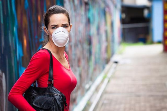 كيف تحمي نفسك من الإيبولا؟