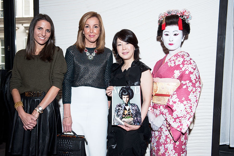 مجلة فوغ اليابان تكرّم ماريو تستينو