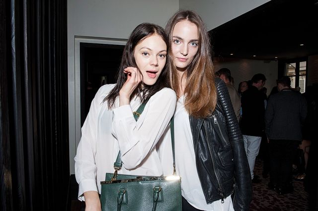 كينغا راجزاك وزوزاناه بيجوش