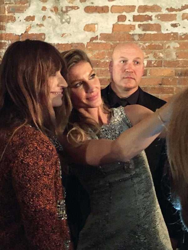 «سيلفي» جيزيل