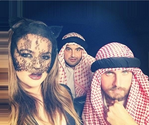 كلوي كارداشيان تهين العرب بكل وقاحة