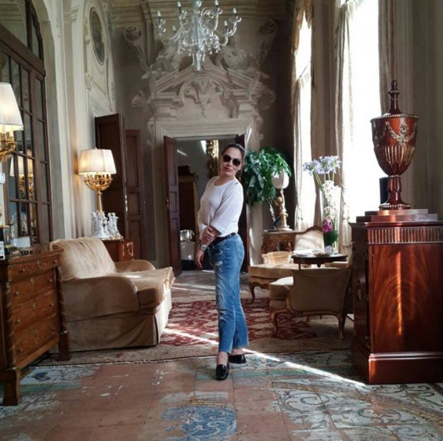 الصور الأولى من داخل منزل شيريهان، فواكه مجففة وكتب...