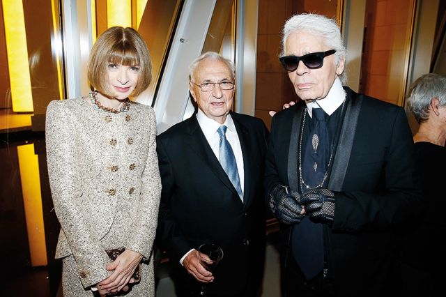 آنا وينتور وفرانك غيري وكارل لاغرفيلد