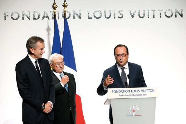 الرئيس الفرنسي يفتتح مؤسسة لويس فويتون