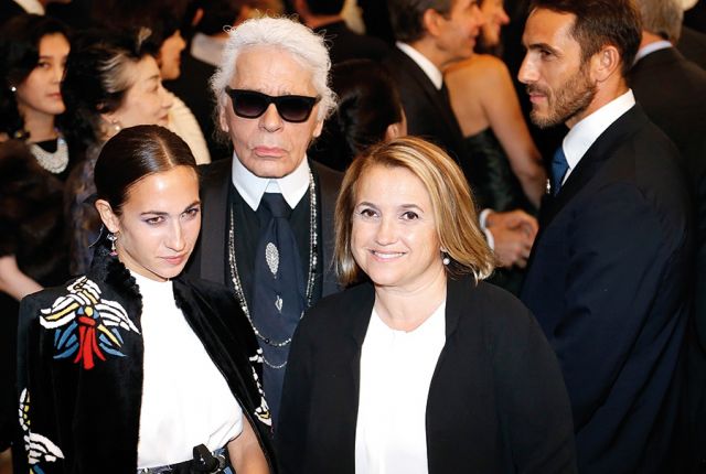 دلفينا ديليتريز فندي وكارل لاغرفيلد وسيلفيا فندي فينتوريني