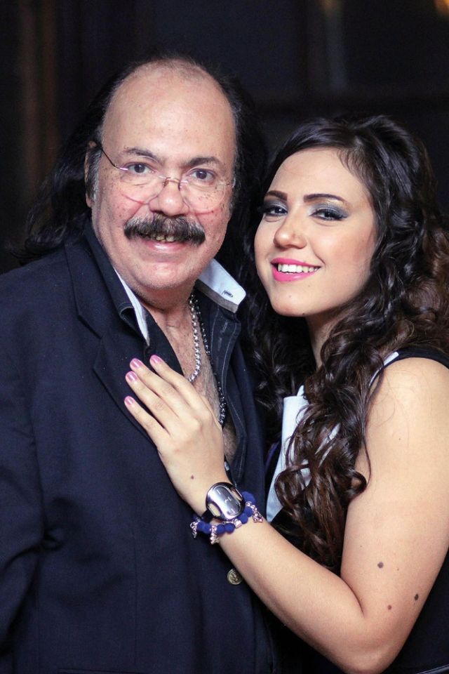 إيمي طلعت زكريا تحتفل بعيد ميلادها بحضور والدها