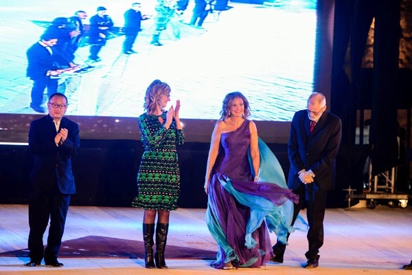  يسرا وأعضاء لجنة التحكيم الرئيسية بالمهرجان