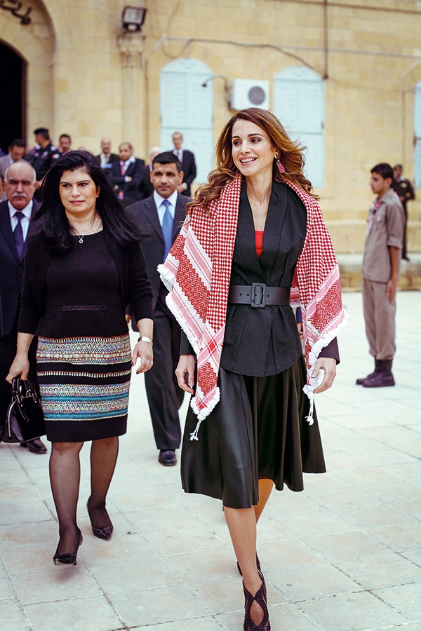 الملكة رانيا تضع حجر الأساس للمرحلة الرابعة من تطوير مدرسة السلط الثانوية للبنين