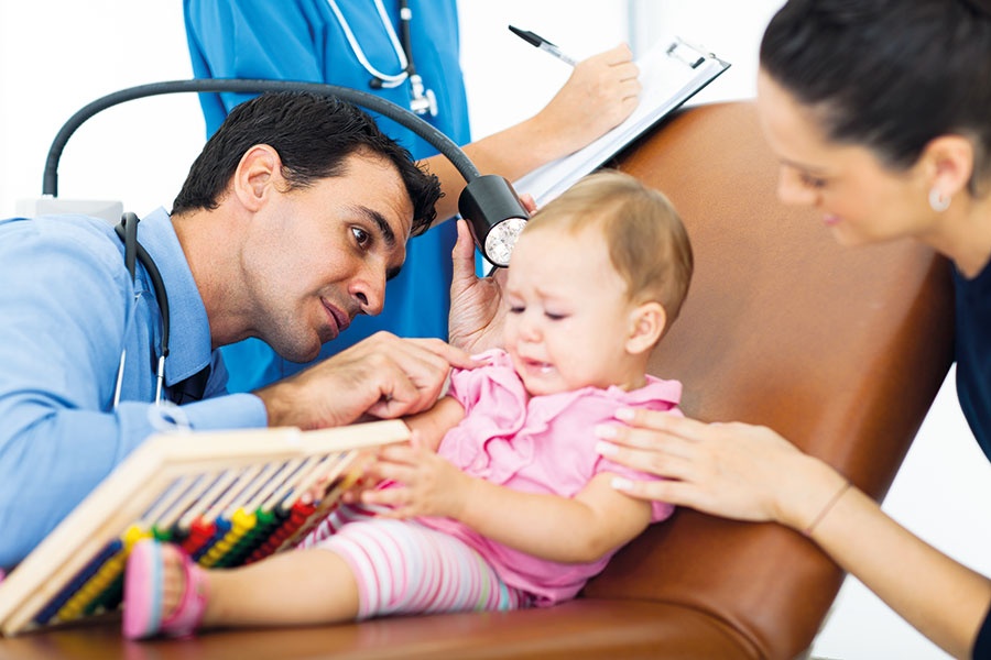 عندما تؤثّر مشكلات السمع 	في تطوّر وعي الطفل