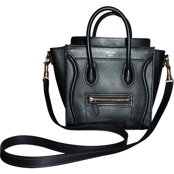حقيبة سوداء من Céline
حقيبة سوداء من Céline