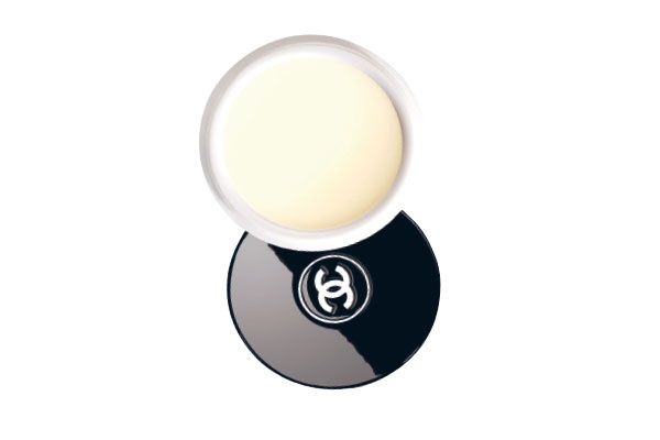 مرطب للشفاه Lip Balm من Chanel
مرطب للشفاه Lip Balm من Chanel