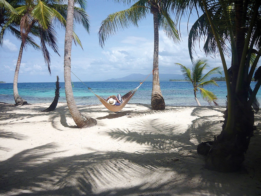 سواحل استوائية أم فردوس أرضي؟