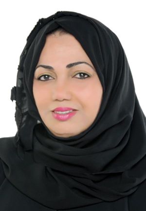 إعلاميون يوقعون مؤلفاتهم خلال منتدى الإعلام الإماراتي