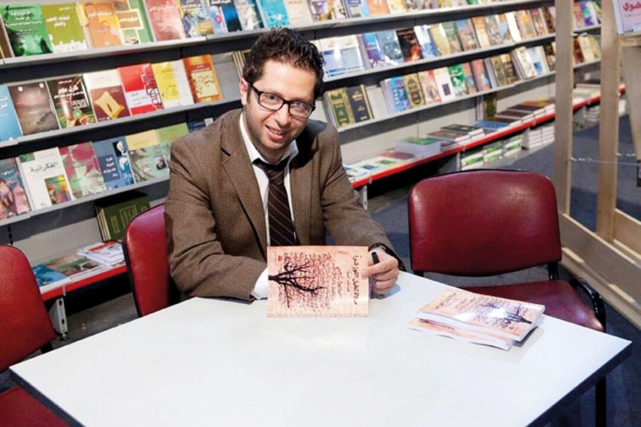 بين المكتبة والإنترنت أختار المكتبة حتماً...