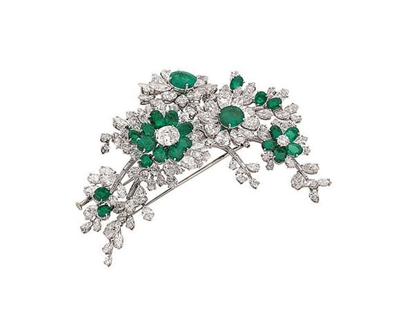 Bvlgari في دبي وعيني Elizabeth Taylor