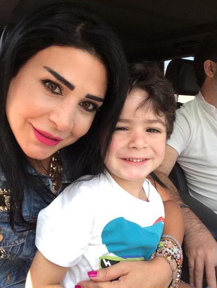 ابنهما وائل جونيور