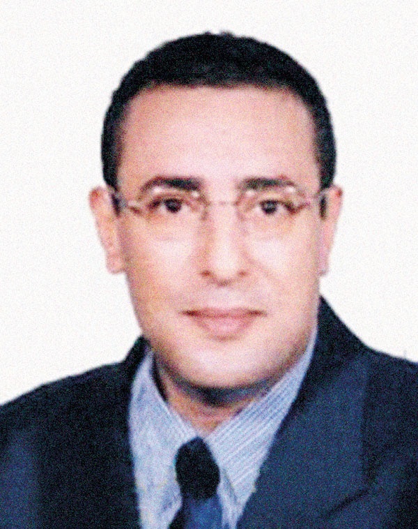 الدكتور أحمد عبد الله