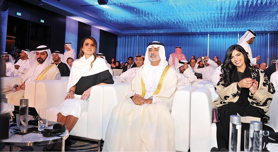 الملكة رانيا: إما أن نطوّر منطقتنا أو ندع الآخرين يحطمونها