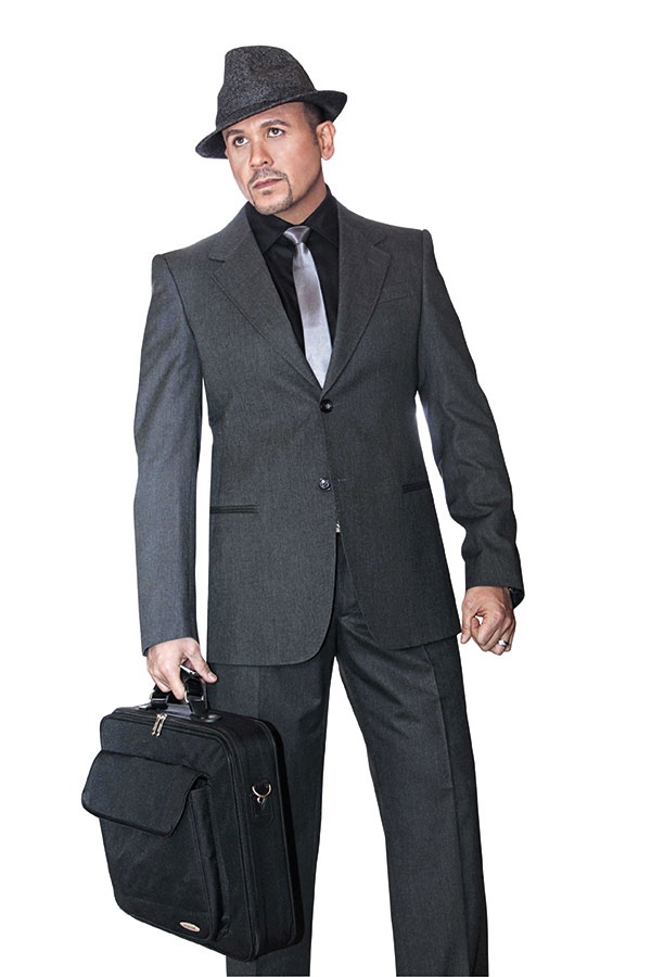 هشام عباس: أفتخر بأولادي الثلاثة ودور زوجتي في نجاحي لا يوصف