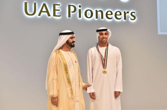 أول مدير لقمر صناعي إمارتي سالم حميد المري