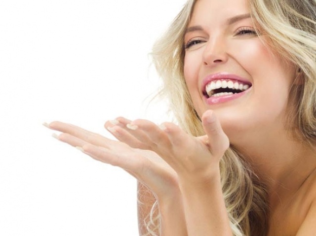 10 أسرار تجعل بشرتك خالية من العيوب ومتوهّجة!