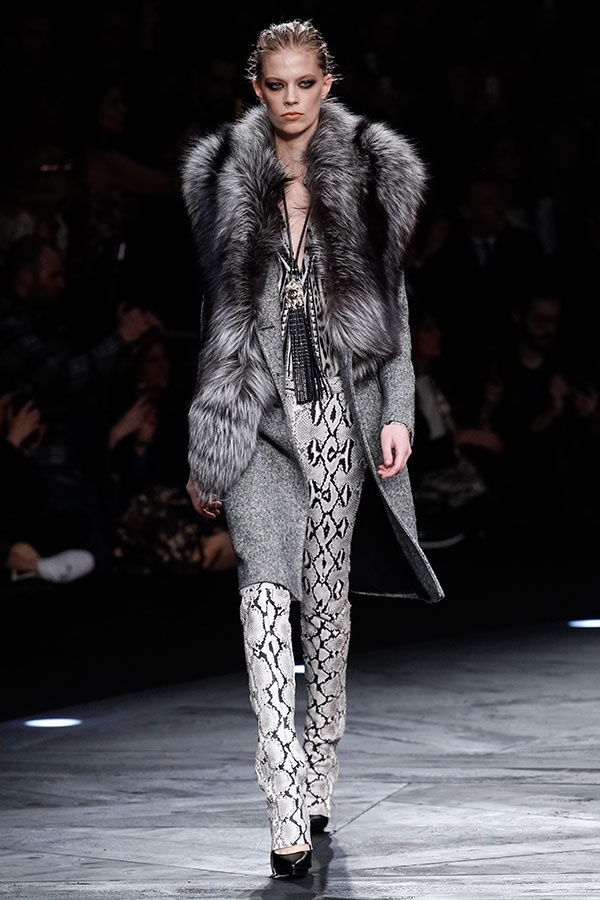 عرض Roberto Cavalli لخريف وشتاء 2014/2015