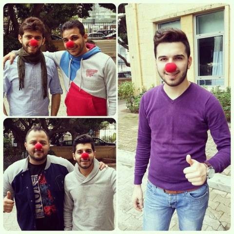 قصة الأنف الأحمر يسردها مشتركو أراب آيدول