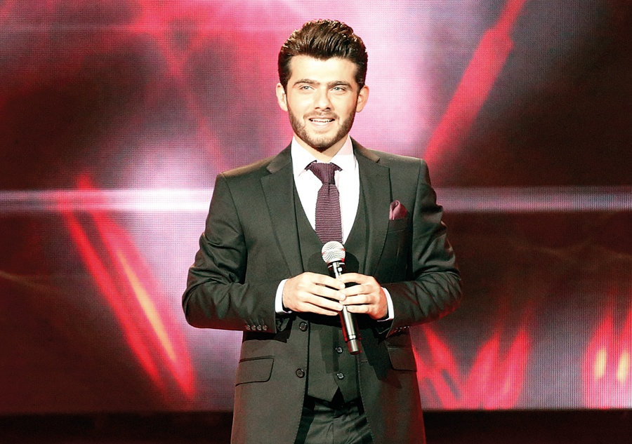 عمار الكوفي: لم أقدم حفلة مطلقاً، كنت أغني في المنزل