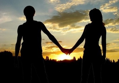 طلقها فى شهر العسل لأنه كان يظنها أجمل، وقال لها 