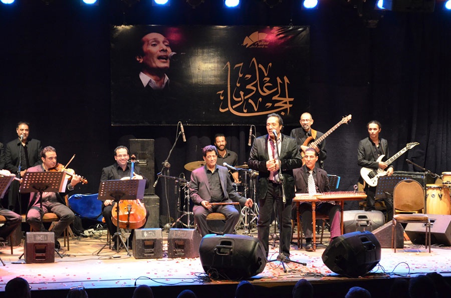 علي الحجار بين الرومانسية والوطنية